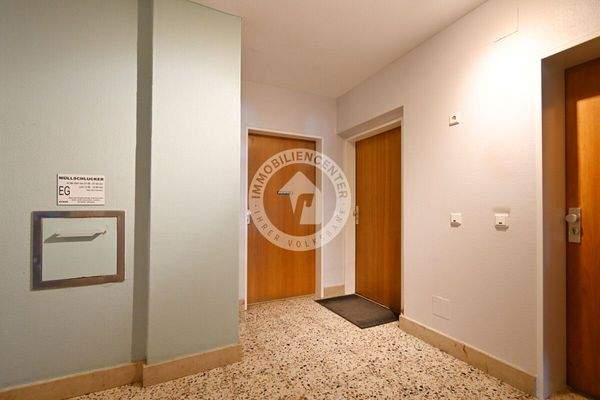 Treppenhaus (Blick 2)