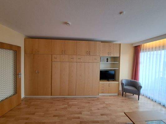 Schrank inkl. 2 Betten im Wohnraum