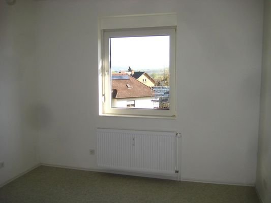 Whg rechts_1OG_Zimmer Nr. 2.jpg