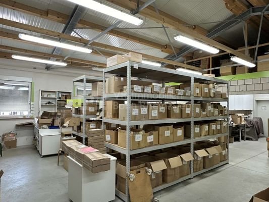 Lagerfläche Produktionshalle