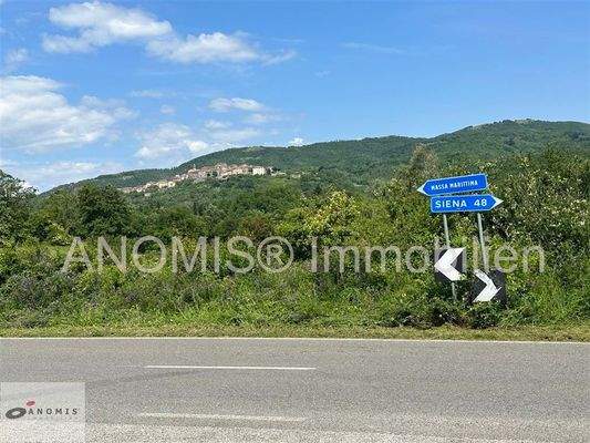 Strasse zur Stadt PRATA Toscana