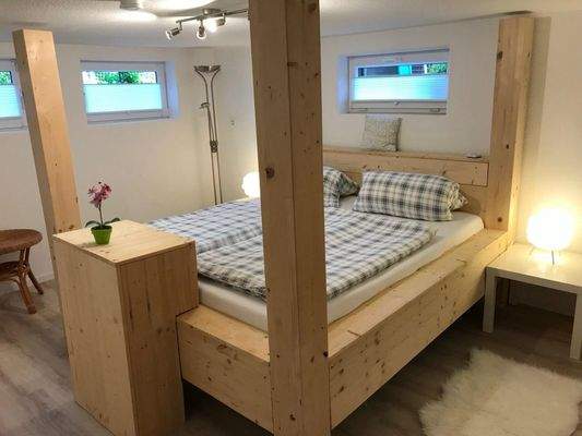 Gäste-Zimmer KG