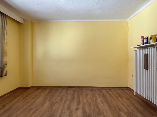 Kinderzimmer im DG (Durchgang zum Büro) - Doppelhaushälfte