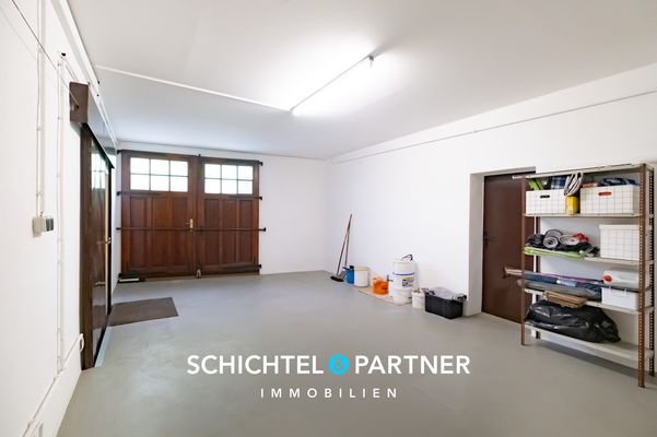 S&P | Garage