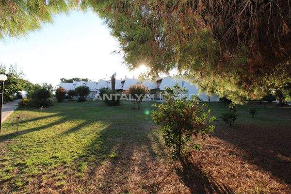 3-Bedroom House in a Seafront Complex in Antalya Manavgat
