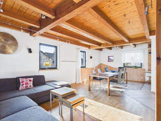 1. OG - Wohn- u. Essbereich