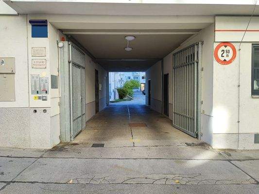 Einfahrt Blechturmga