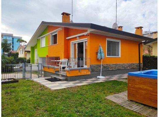Villa Polluce – Haushälfte in Bibione – nur 40 m vom Meer !