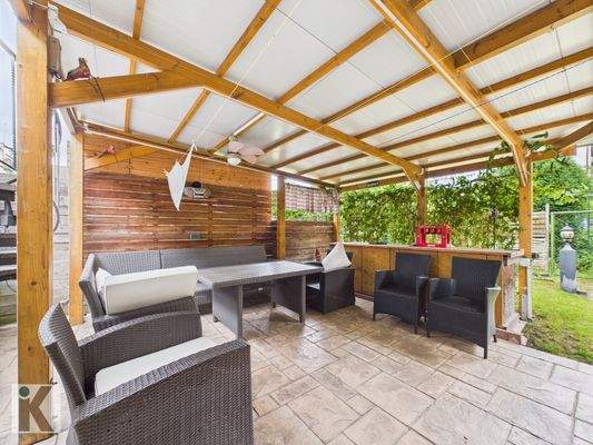 Überdachte Terrasse