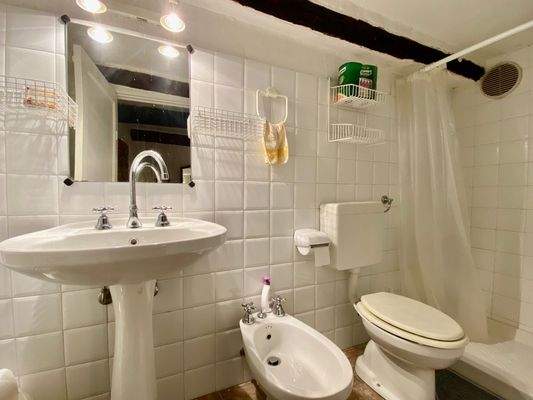 CV779_10 TERRA ITALIA IMMOBILIEN_LIGURIEN_CASTEL V