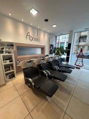 4 separat abgetrennte Wasch-Plätze