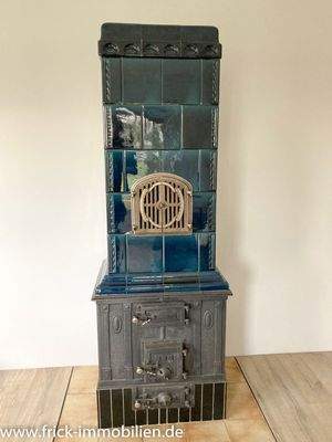 23-Antiker Kachelofen.JPG