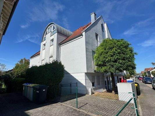 Hausansicht mit Ansicht Rundgaube