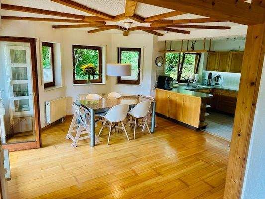 EG - Küche und Essbereich