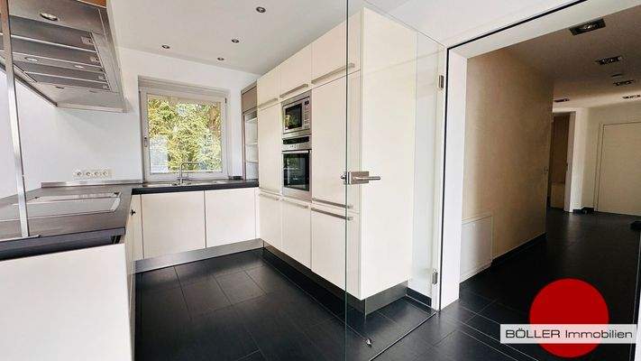 Hochwertige Einbauküche!