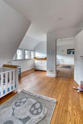 kinderzimmer blickachse flur obergeschoss.jpg