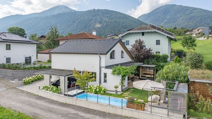 KITZIMMO-Einfamilienhaus mit Pool in Toplage kaufen - Immobilien Innsbruck.