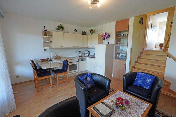 Küche mit Essbereich