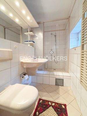 Badezimmer Untergeschoss