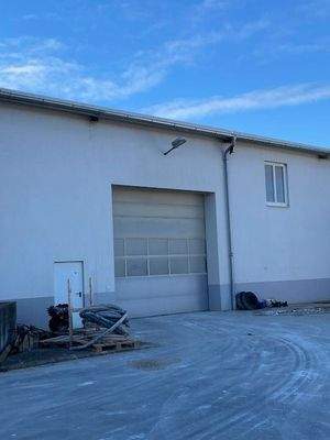 Hallen Aussen II.jpg