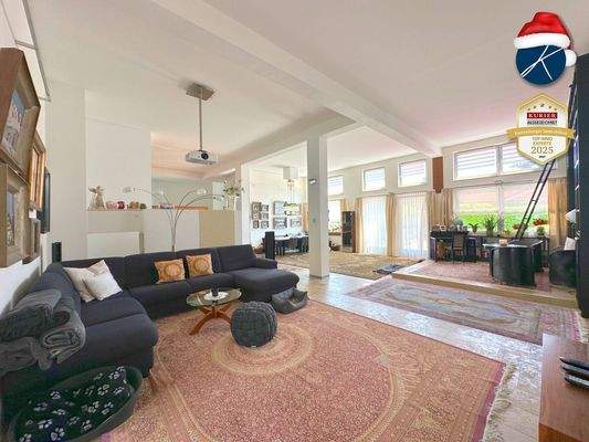 Wohnbereich (Deckenhöhe 4m)