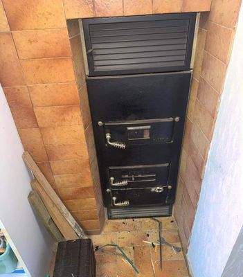 EG_Büro mit Kachelofen