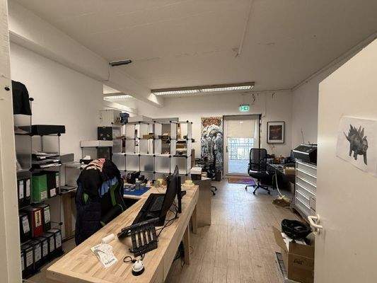 rueckwartiges Office