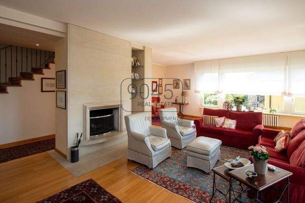 Exklusives Villenanwesen mit Seeblick in Garda - Gardasee