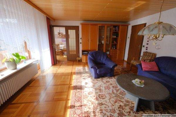 EG Wohnzimmer mit Durchgang zum Esszimmer