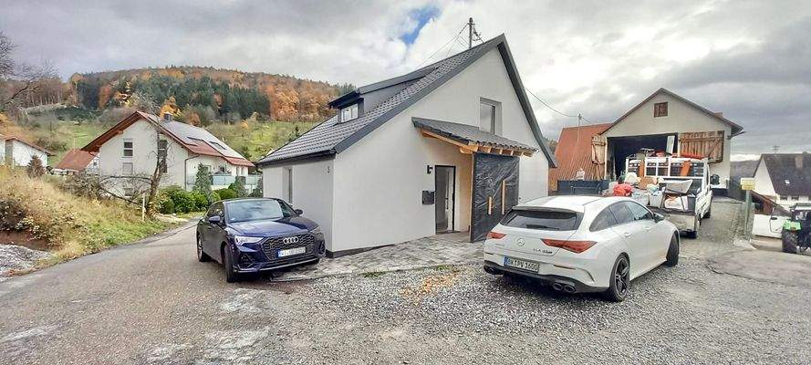 Eingangsbereich wird noch sauber verkleidet