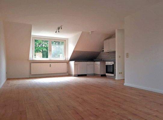 Wohnraum mit offener Küche