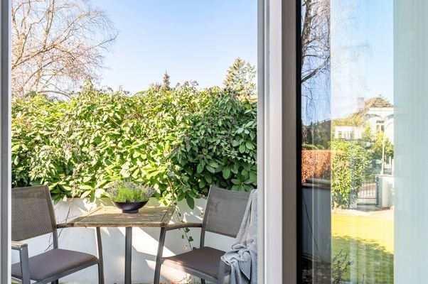 Terrasse Richtung Vordergarten