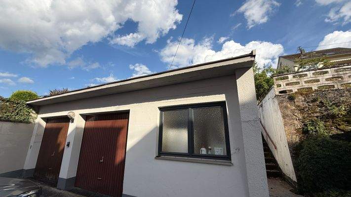 Garage mit Werkstatt