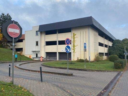 Parkhaus - 1 Stellplatz zur Wohnung