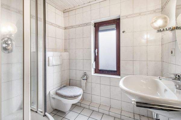 Badezimmer im Obergeschoss