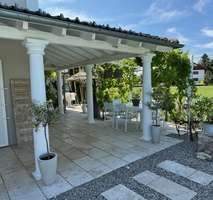 überdachte Terrasse