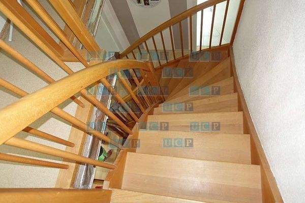 24181650-0B8C-41F0-B20A-F89978