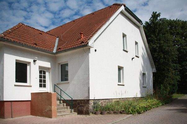 Doppelhaushälfte Außenaufnahme