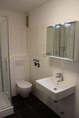 1298 Duschbad Bild 2