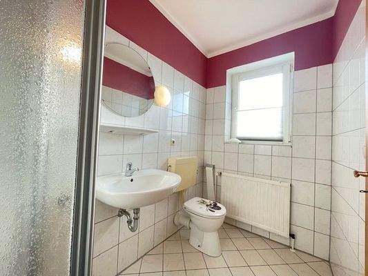 Gäste-Dusch-Bad-Bild 2