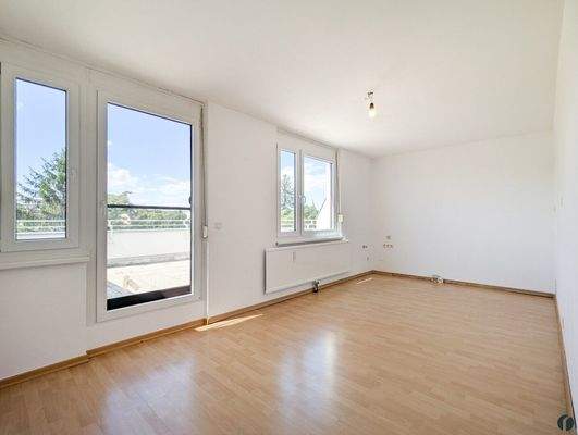 Wohnzimmer mit Essbereich