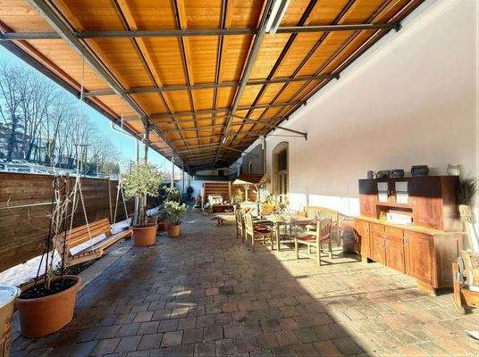 überdachte Terrasse 