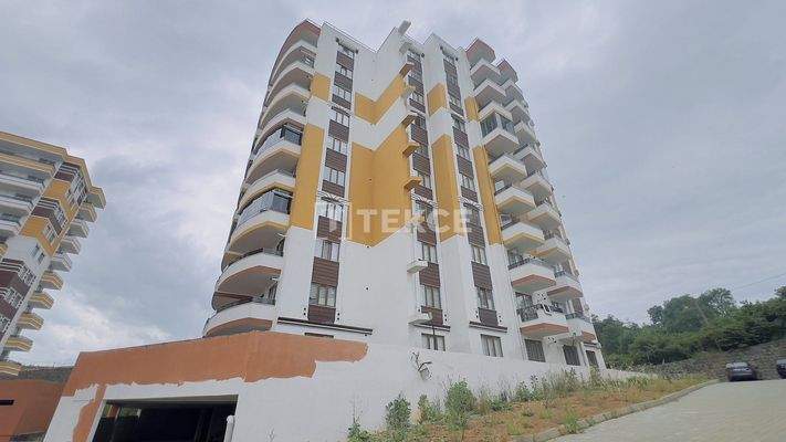 Turnkey 2-bedroom Apartment for Sale in Yalıncak Trabzon
