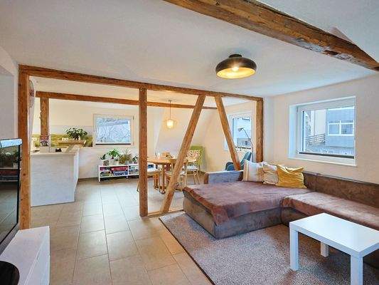 Wunderschön aufgeteilter Wohn- und Essbereich