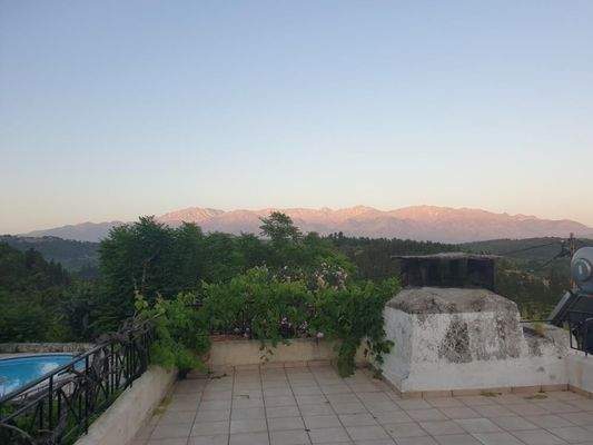 Schönes Steinhaus zum Verkauf mit Meerblick in Aspro