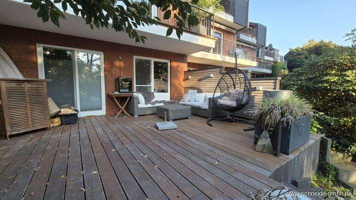 Terrasse am Hang (Kellergeschoss)