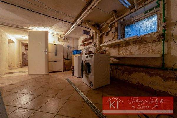 Keller Waschmaschinenraum