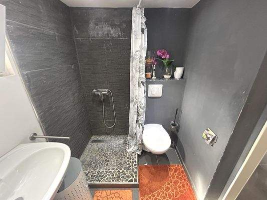 Bad Einliegerwohnung