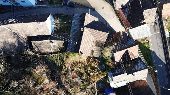 Haus Ansicht mit großen Garten g