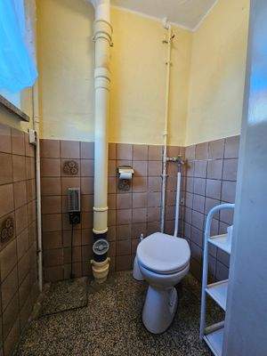 WC EG